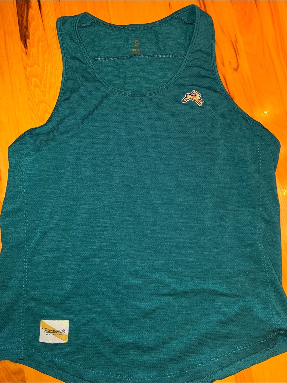 Tracksmith size small green top and grey shorts bundle - Picture 4 of 4